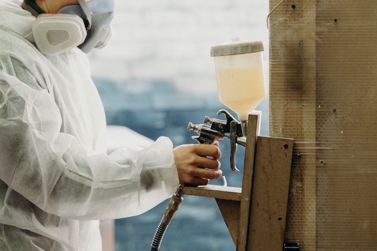 Auto painting and refinishing in the spray booth